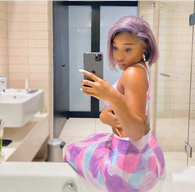 Efia Odo Bio, Phone Number, Boyfriend, House, Net Worth, Age, Wikipedia, Song, Instagram, Pictures, Video, SnapChat