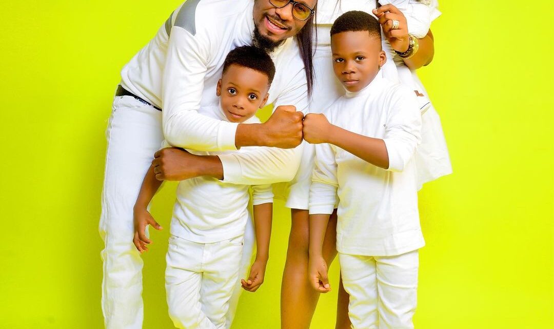 Junior Pope Odonwodo Biography: Net Worth, Wife, Age, House, Family, Cars, Brother, Parents, Children Junior Pope Odonwodo Biography: Net Worth, Wife, Age, House, Family, Cars, Brother, Parents, Children