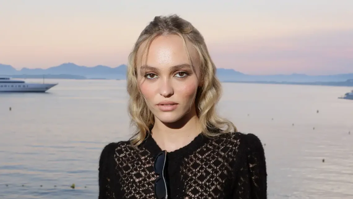 Lily-Rose Depp Biography: Age, Movies & TV Shows, Net Worth, Boyfriend, Height, Parents, Instagram, Relationships