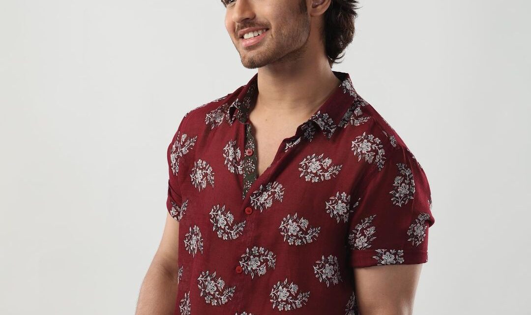 Roshan Meka Biography: Age, Wife, Instagram, New Movies, Net Worth, Parents, Education, Family, Phone Number Roshan Meka Biography: Age, Wife, Instagram, New Movies, Net Worth, Parents, Education, Family, Phone Number