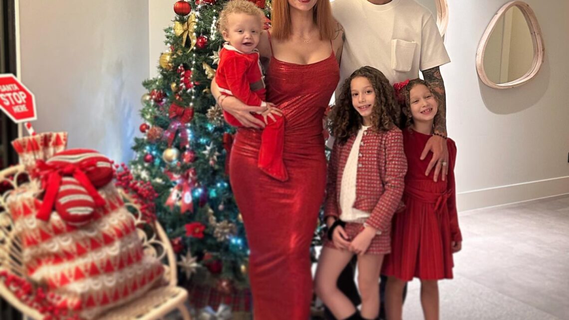 Axel Witsel’s wife Rafaella Szabo Witsel Biography: Age, Children, Nationality, Net Worth, Height, Instagram Axel Witsel’s wife Rafaella Szabo Witsel Biography: Age, Children, Nationality, Net Worth, Height, Instagram
