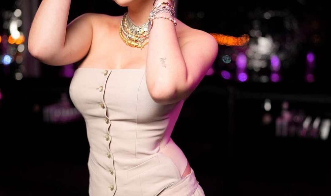 Bella Thorne Biography: Net Worth, Age, Movies & TV Shows, Husband, Instagram, Height, Boyfriend Bella Thorne Biography: Net Worth, Age, Movies & TV Shows, Husband, Instagram, Height, Boyfriend