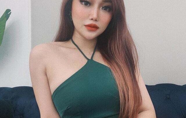 Jasminelhr Biography: Age, Net Worth, YouTube, Boyfriend, Height, Instagram