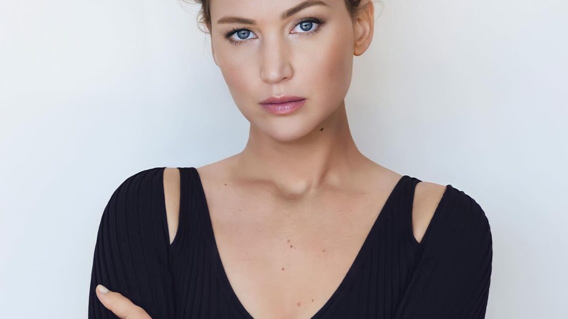 Jennifer Lawrence Biography: Net Worth, Age, Instagram, Net Worth, Husband, Height, Kids, Parents Jennifer Lawrence Biography: Net Worth, Age, Instagram, Net Worth, Husband, Height, Kids, Parents