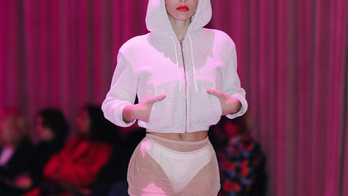 Lana Rhoades Biography: Child, Net Worth, Videos, Age, Podcast, Husband, Meme, Boyfriend, Onlyfans, Baby Daddy Lana Rhoades Biography: Child, Net Worth, Videos, Age, Podcast, Husband, Meme, Boyfriend, Onlyfans, Baby Daddy