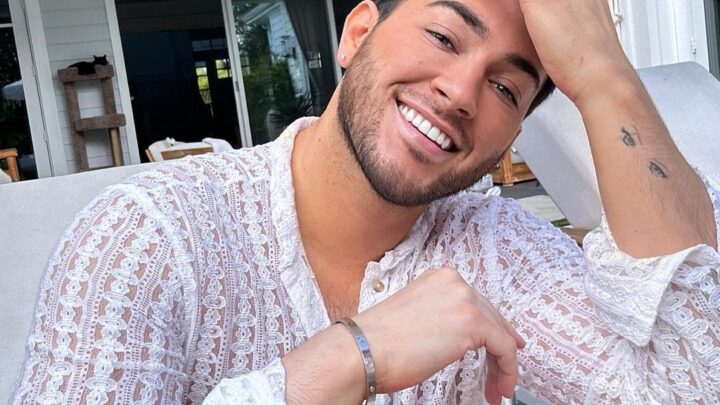 Manny MUA Biography: Net Worth, YouTube, Girlfriend, Instagram, Age, House, Parents, Wife, Pronouns, Brother