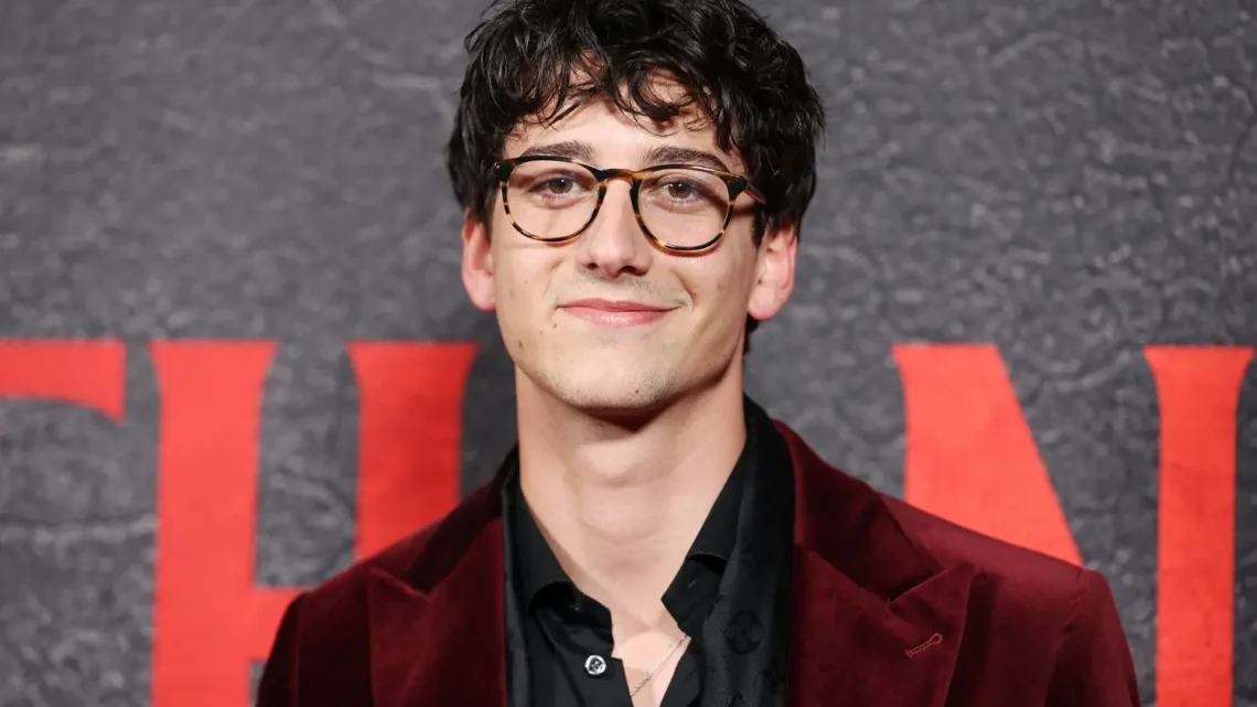 Milo Manheim Biography: Wife, Height, Age, Girlfriend, Net Worth, Movies & TV Shows, Parents