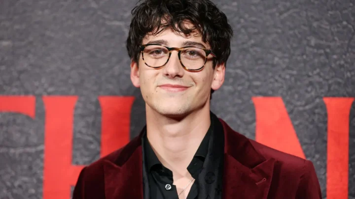 Milo Manheim Biography: Wife, Height, Age, Girlfriend, Net Worth, Movies & TV Shows, Parents