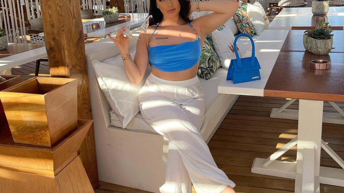 Tammy Abraham’s Girlfriend Leah Monroe Biography: YouTube, Net Worth, Height, Age, Boyfriend, University, Facebook Tammy Abraham’s Girlfriend Leah Monroe Biography: YouTube, Net Worth, Height, Age, Boyfriend, University, Facebook