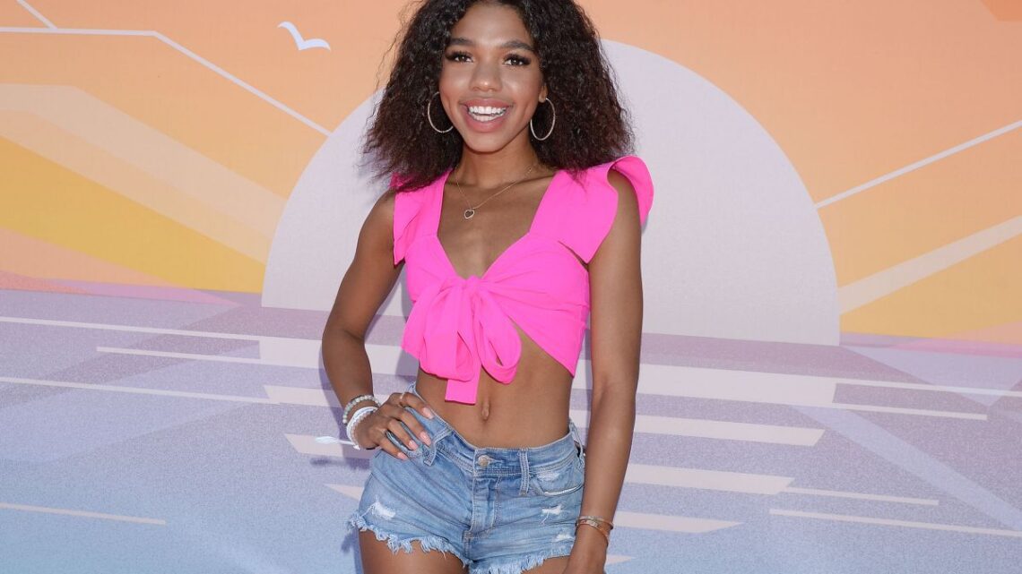Teala Dunn Biography: Age, Movies & TV Shows, Net Worth, Instagram, Boyfriend, Sister, YouTube, Parents, Height