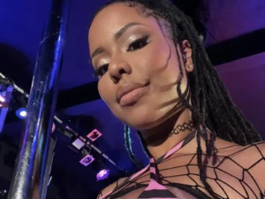 Kira Noir