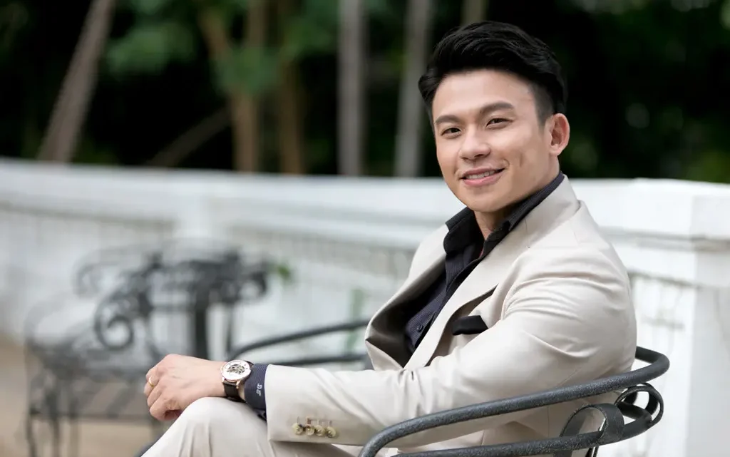 Daren Tan Biography: Age, Height, Wife, Net Worth, Songs, LinkedIn, YouTube