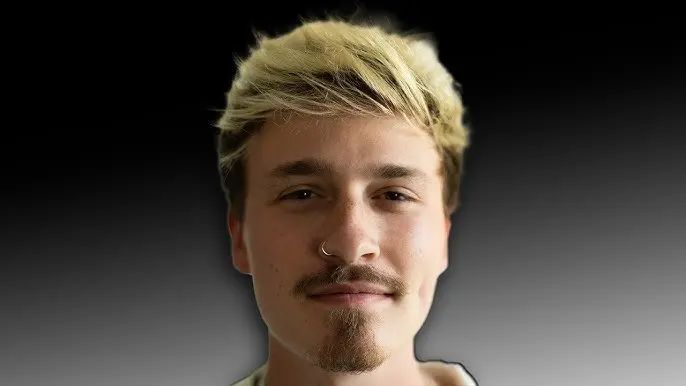 Crawford Collins Biography: Age, Height, Girlfriend, Net Worth, Instagram, Brother