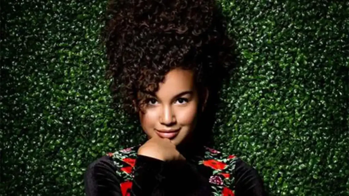 Sofia Wylie Biography: Movies, Net Worth, Height, Parents, Age, Lookalike, Boyfriend, Sister, Instagram, Relationships, Videos