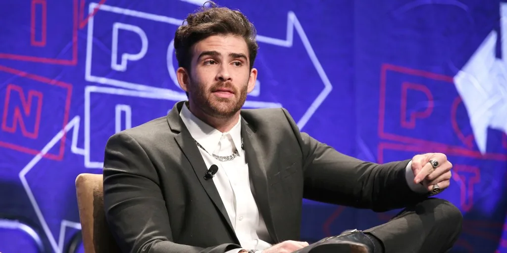 Hasan ‘HasanAbi’ Piker Biography: Wife, Net Worth, Height, Age, Fashion, Twitch, Car, House, Girlfriend, Wikipedia, Reddit, Merch