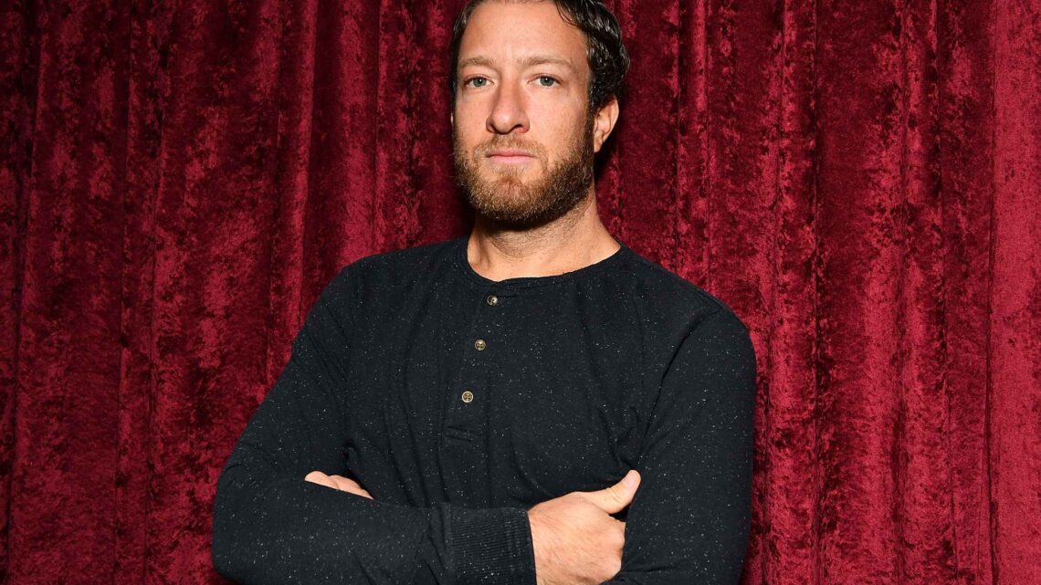 Dave Portnoy [Biography, Girlfriend, Wife, Net Worth, Age, Height, Twitter, House, Barstool Sports]