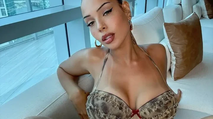 Amirah Dyme Biography: Outfit, Age, Net Worth, Boyfriend, Religion, Hushpuppi, Instagram, Weight, Wikipedia, Birthday