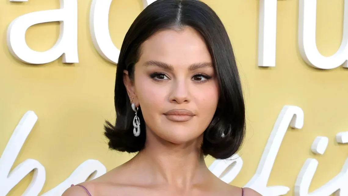 Selena Gomez Biography: Age, Husband, Net Worth, Songs, Instagram, Boyfriend, Albums, Parents, Movies, TV Shows, Siblings, Wikipedia, Website