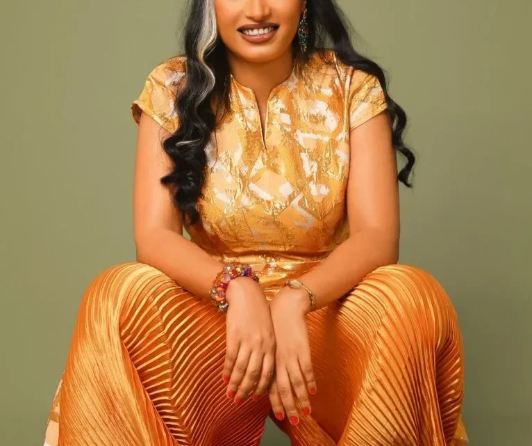 Elma Godwin Biography: Profile, Movies, Age, Net Worth, Husband, Father, Parents, Mother, Wikipedia, White Hair, Wiki