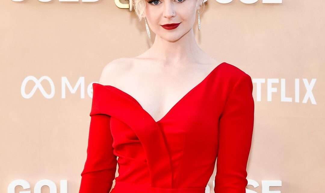 Kris “KallMeKris” Collins Biography: Age, Girlfriend, Wikipedia, Net Worth, Boyfriend, Videos, Instagram, Clothing, Sexuality, TikTok Kris “KallMeKris” Collins Biography: Age, Girlfriend, Wikipedia, Net Worth, Boyfriend, Videos, Instagram, Clothing, Sexuality, TikTok