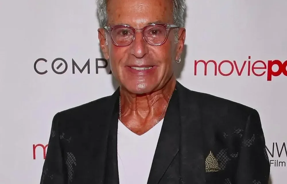 Robert Ellis Silberstein Biography: Children, Age, Instagram, Net Worth, Wife, Ethnicity, Parents