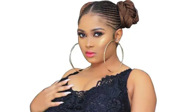 Mercy ‘Descushiel’ Isoyip Biography: Surgery, Birthday, Songs, Movies, Age, Wiki, Net Worth, Boyfriend