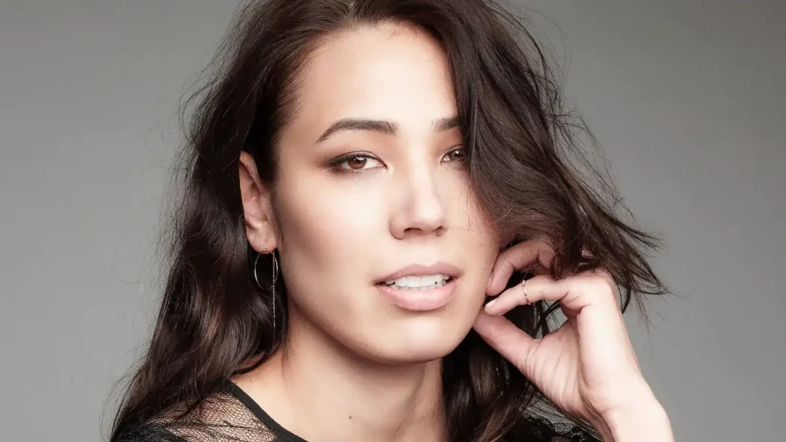 Michaela Conlin Biography: Spouse, Net Worth, Height, Age, Child Father, Kids, Movies, TV Shows, Instagram, Wikipedia, IMDb