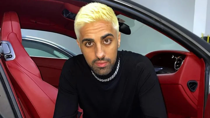 Mo Vlogs Biography: Real Name, Age, Sister, Net Worth, Girlfriend, Father, YouTube, Wife, Arabic, Religion, Wikipedia, Nationality, Instagram