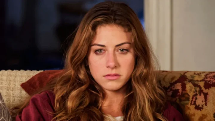 Who is Perry Mattfeld, Biography, Husband, Movies, Age, TV Shows, Net Worth, Parents, Wikipedia, Boyfriend, Height, Look Alike