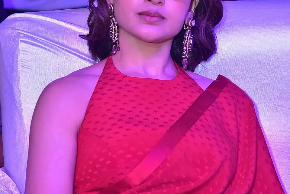 Samantha Ruth Prabhu Biography: Husband, Movies, Age, Height, Net Worth, Religion, Videos, Boyfriend, Photos, Father, Wikipedia