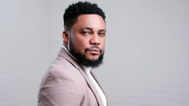 Tim Godfrey Biography: Age, Net Worth, Wife, Songs, Albums, Website, Wikipedia, Married, Family