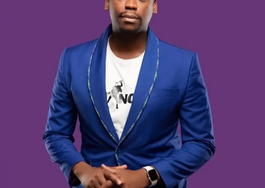 Sbu Noah Biography: Wife, Biography, Age, Songs, Mother, Instagram, Wiki, Pictures