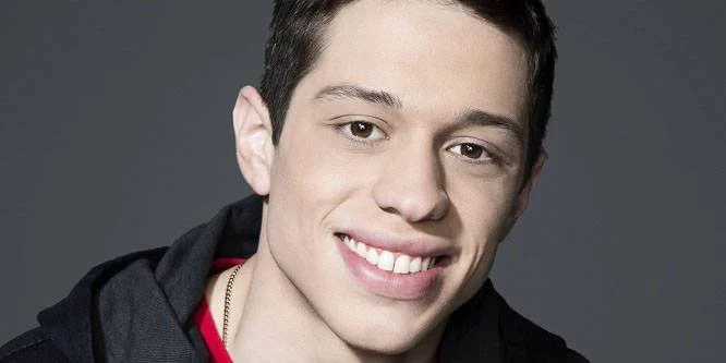 Pete Davidson Biography: Net Worth, Instagram, Age, Dad, Wife, Height, Girlfriend, Tattoo, Movies, Parents, Kim Kardashian, Wikipedia