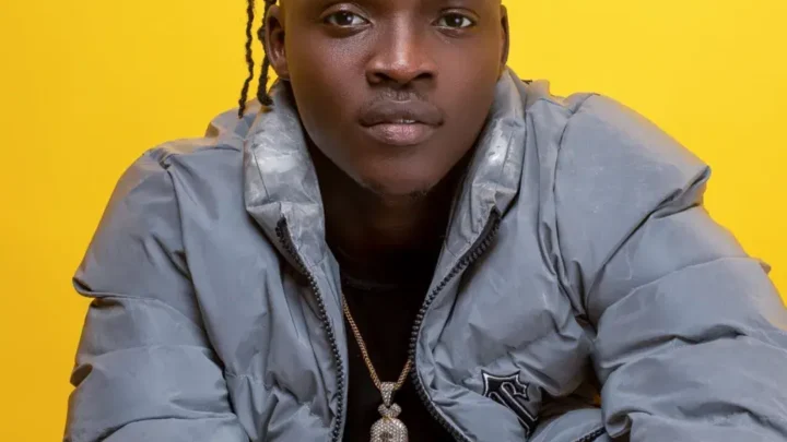 C Blvck Biography: Net Worth, Wikipedia, Facts, Age, Songs, Girlfriend, Car, House & More