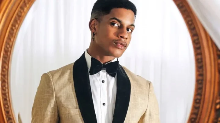 Denola Grey Biography: Age, Girlfriend, Wikipedia, Net Worth, Father, Brother, Birthday, Family, Mother, Parents, Height