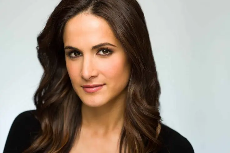 Lauren Shehadi Biography: Spouse, Net Worth, Baby, Age, Father, Instagram, Wikipedia, Facebook, Height, Photos