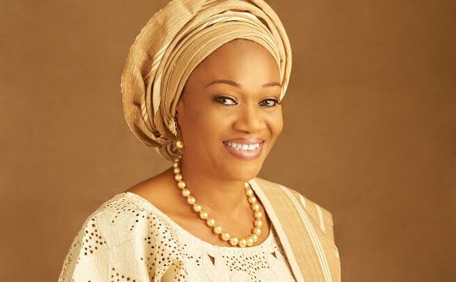 Oluremi Tinubu Biography: Children, Age, Husband, Net Worth, State Of Origin, Religion, Parents, Phone Number