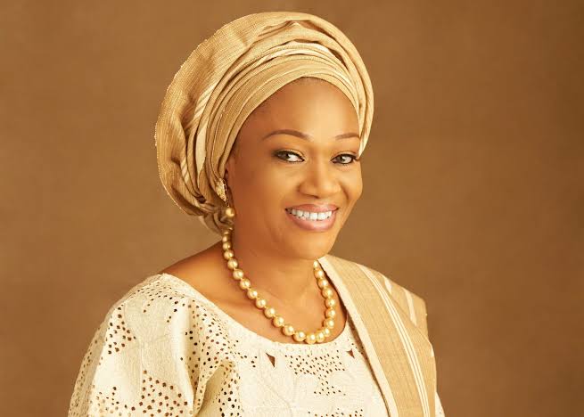 Oluremi Tinubu Biography: Children, Age, Husband, Net Worth, State Of Origin, Religion, Parents, Phone Number