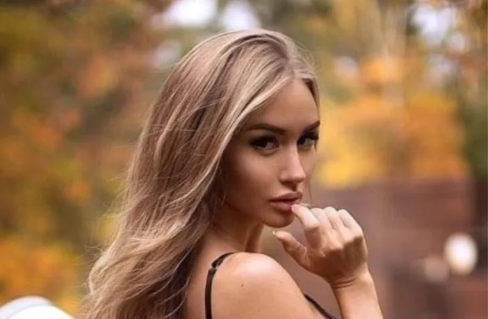 Valenti Vitel Biography: Life, Measurements, Age, Christian Harding, Facebook, Net Worth, Plastic Surgery