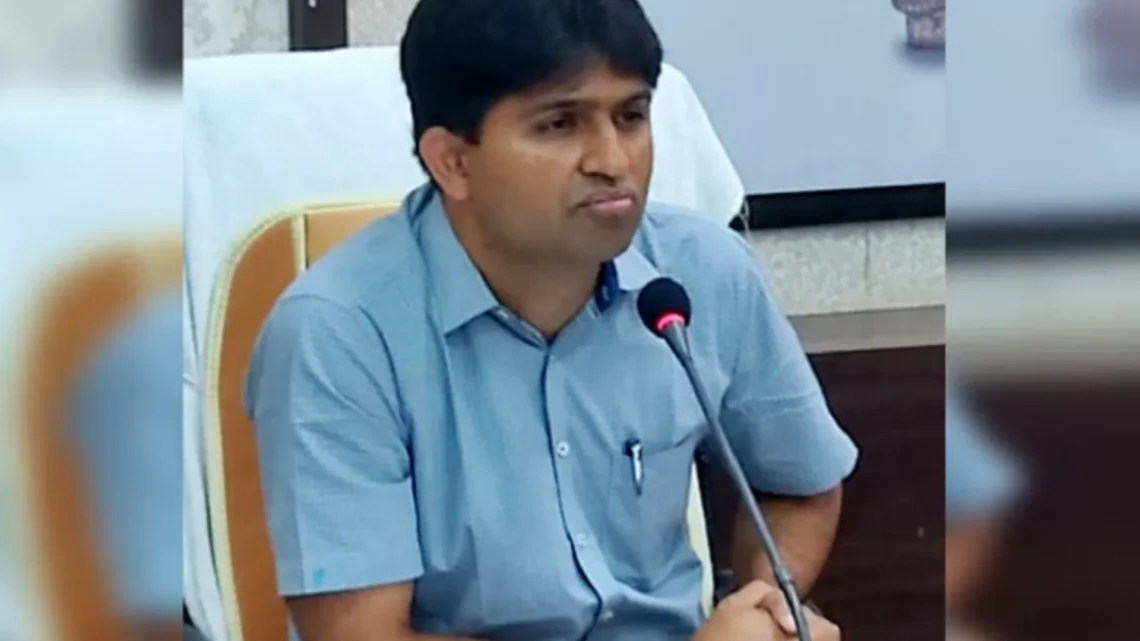 Vijay Kiran Anand Biography: Wife, Age, Net Worth, Wikipedia, Education, UPSC Rank, Cast, Family, Contact Number, IAS, Qualifications
