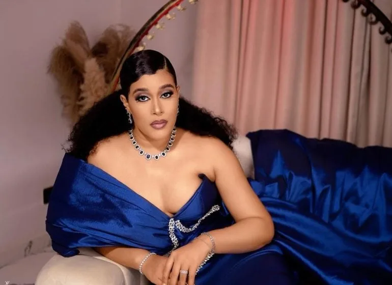 Adunni Ade Biography: Movies, Husband, Age, Net Worth, Son, Photos, Phone Number, Wikipedia, Real Name, State Of Origin