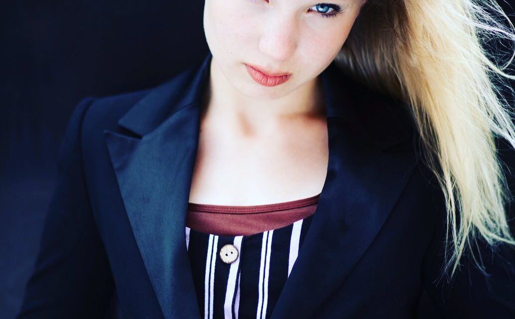 Helena Zengel Biography: Net Worth, Age, Parents, Instagram, Movies, Height, Boyfriend Helena Zengel Biography: Net Worth, Age, Parents, Instagram, Movies, Height, Boyfriend