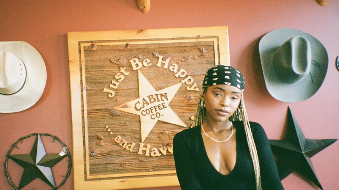 Lovie Simone Biography: Twin Sister, Age, Movies, Instagram, Height, Net Worth, Boyfriend, Parents Lovie Simone Biography: Twin Sister, Age, Movies, Instagram, Height, Net Worth, Boyfriend, Parents