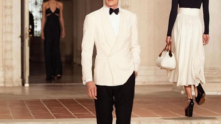 Lucky Blue Smith Biography: Wife, Age, Net Worth, Movies, Siblings, Height, Instagram, Parents