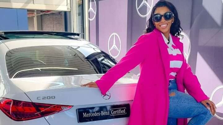 Nhlanhla Nciza Biography: Net Worth, Husband, Age, Children, Family, Twins, Songs, Boyfriend, Dresses