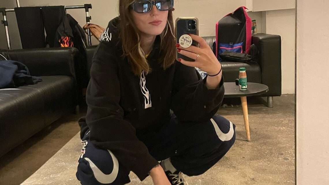 Sasha Alex Sloan Biography: Tour, Boyfriend, Songs, Net Worth, Albums, Age, Lyrics Sasha Alex Sloan Biography: Tour, Boyfriend, Songs, Net Worth, Albums, Age, Lyrics