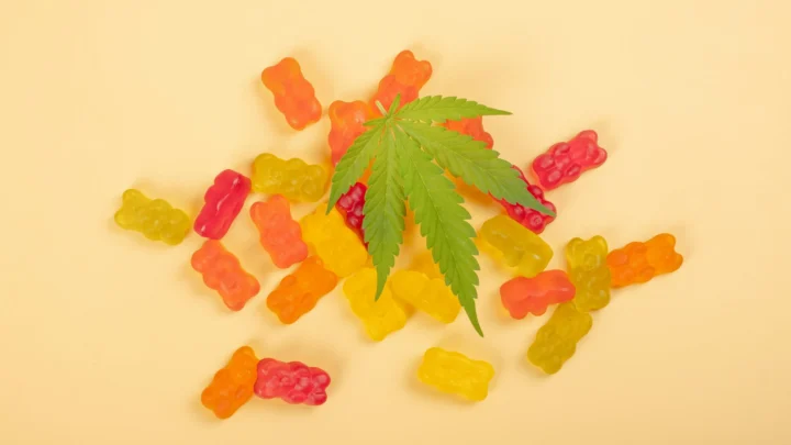Why Are CBD Gummies Becoming Popular In The Music Industry?