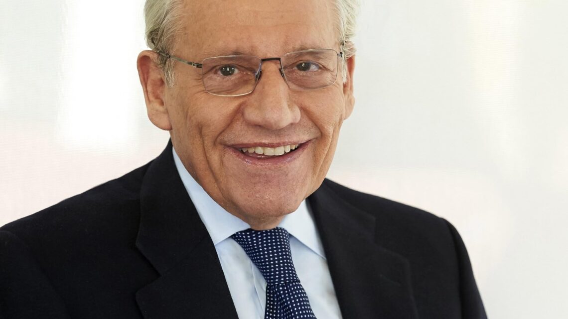 Bob Woodward Biography: Net Worth, Wife, Children, Age, Religion, Books, Height, Wikipedia Bob Woodward Biography: Net Worth, Wife, Children, Age, Religion, Books, Height, Wikipedia