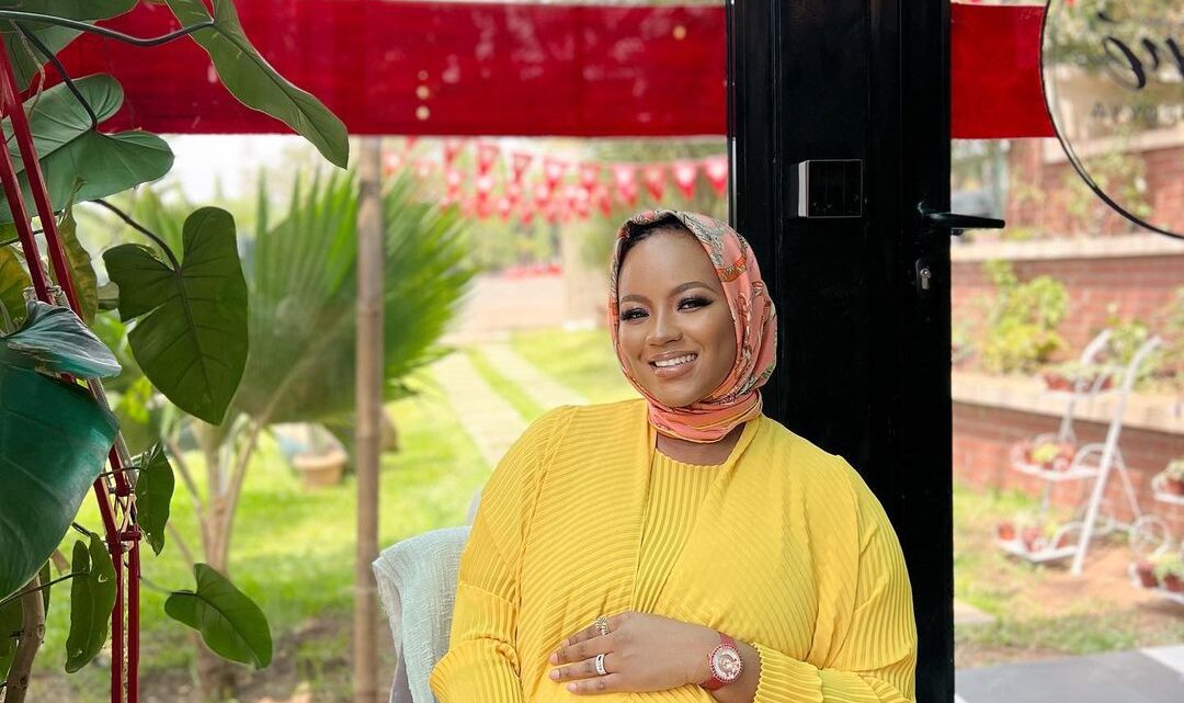 Hauwa Indimi Biography: Husband, Age, Parents, Net Worth, YouTube, Phone Number, Instagram, Children, Vlog Hauwa Indimi Biography: Husband, Age, Parents, Net Worth, YouTube, Phone Number, Instagram, Children, Vlog
