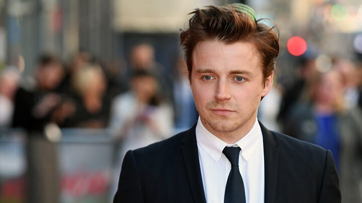 Jack Lowden Biography: Wife, Age, Height, Net Worth, Relationships, Movies, TV Shows, Instagram, Girlfriend